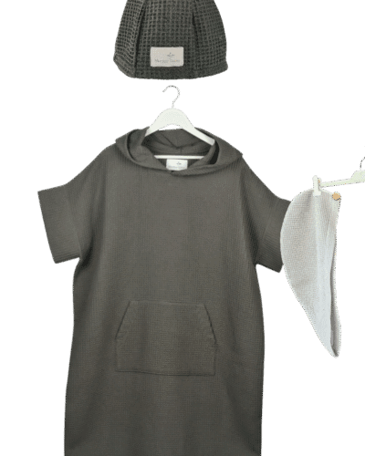 Dovanų rinkinys Nr.3 -medvilninis pončas, kepurė arba galvos rankšluostis